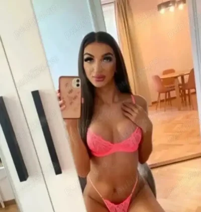 Bună sunt Miruna transexuală reală 100% am 20 de ani sunt activă și pasivă mai multe detalii la tel