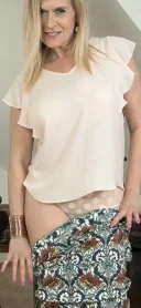 Stăpâna matura 47 Ani - imagine 5