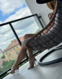 Rebecca, am revenit, fac si deplasari - imagine 2