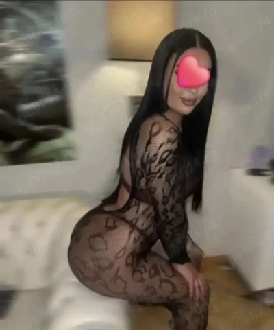 Roxy te aștept la mine în locație