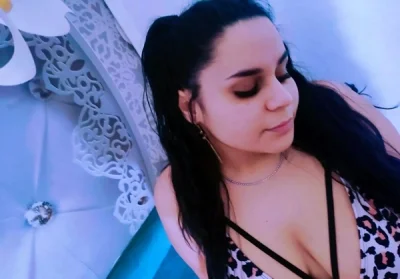 Bună sunt Alexandra fac doar deplasări