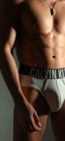 Alberto ,serios ,curat si discret ofer masaj relaxare,erotic,reflexologic si servicii discrete! - imagine 1