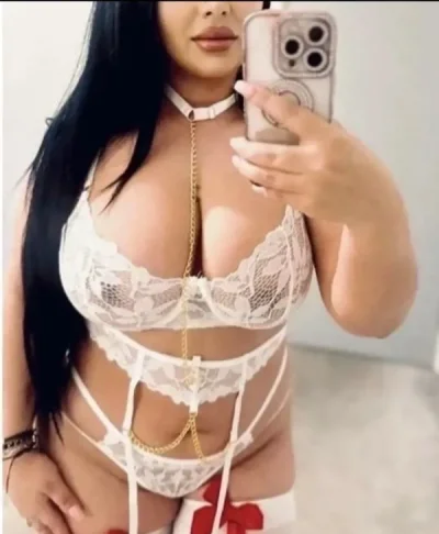 Fac deplasari la tine sau la hotel