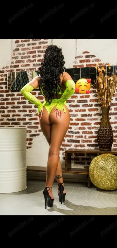 Rebeca nouă în oraș !