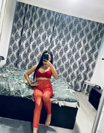 Buna ma numesc aly fac doar deplasari