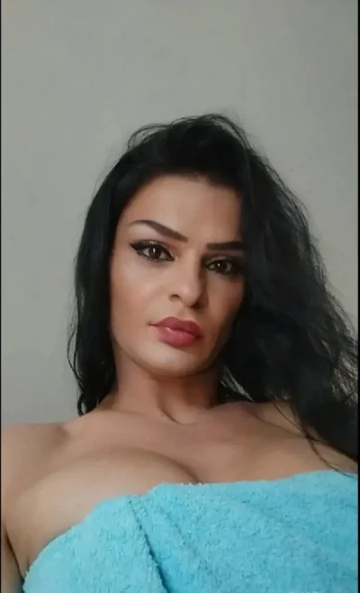 Elvira transexuala siliconata nr 4 sani