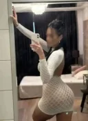 Bruneta sexy 19 ani - imagine 2