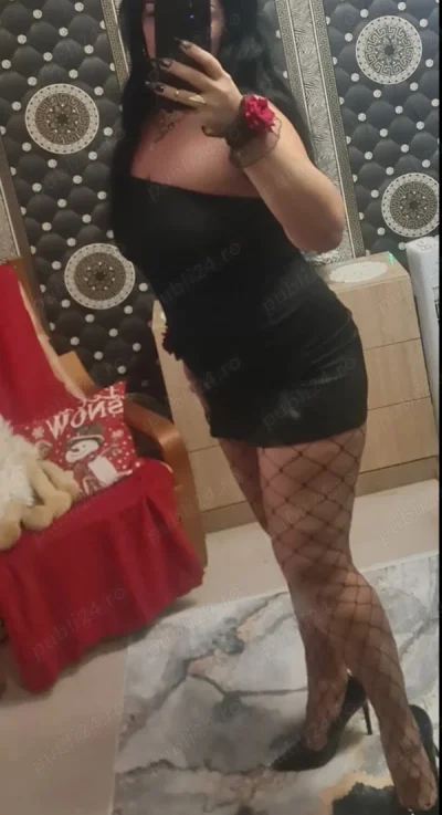 Matură accept Sărutări intime