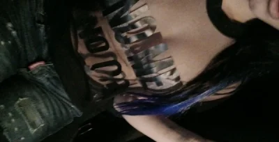 Buna sunt yasmina doar deplasari la tine sau la hotel