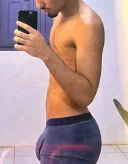 Nou in oras !baiat care indeplineste fantezii - imagine 3