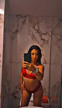 Mya noua la tine in oras - imagine 1