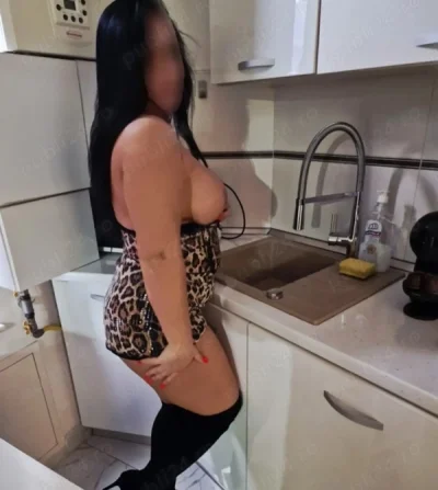 New matura dragita frumoasa simpla fara figuri 63 kg