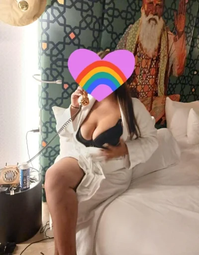 Buna ma numesc vanesa