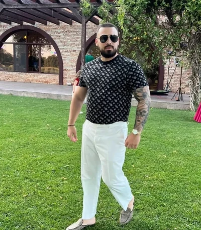 Nou aici doar 2 zile