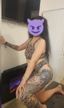 Bruneta noua te aștept la mine - imagine 4