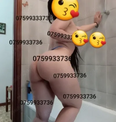 Bruneta sexy poze reale 100%confirm cu costumatie si cu tatuajele beszelek magyarul is