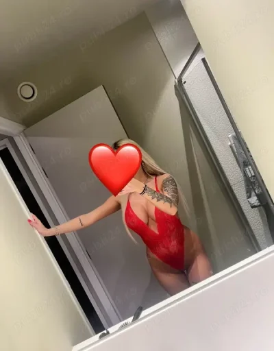 Deplasări în orice sector, am și locație ! Blonda cu silicoane reală fac confirmare,Pirce uri intime