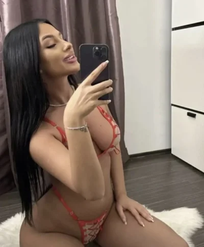 Sunt nouă în orașul vostru Vă aștept la mine sau la voi