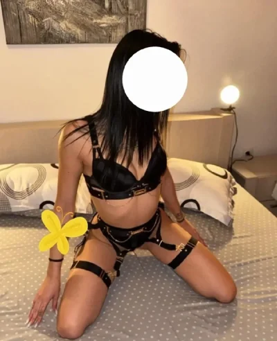 Buna ma numesc medeea