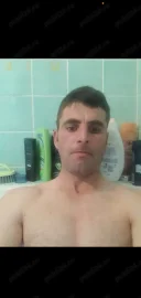 Mă numesc Petrică , sunt un băiat iubăreț drăgăstos și dornic de aventură - imagine 1