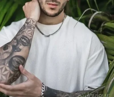 Doar pentru femei și cupluri