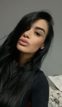 Hai la party cu o blonda si o bruneta - imagine 2