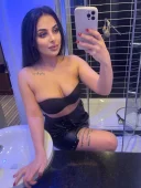 Brunetă NOUA în oras - imagine 1