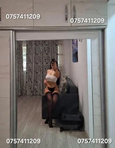 Mădălina noua in oras Poze reale 100%