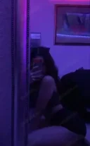 Noua in oras, bruneta cu forme - imagine 2