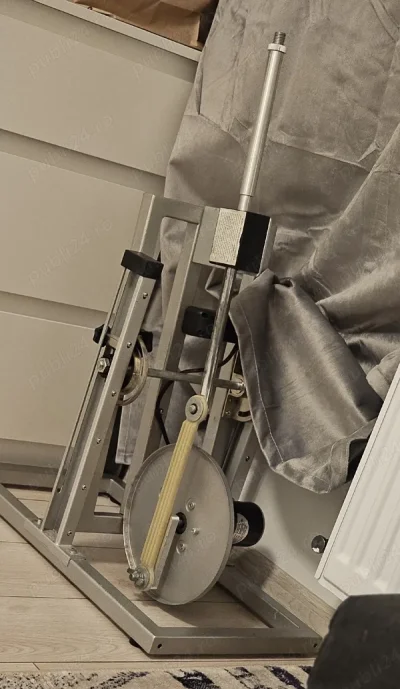 Vrei sa fi dominat ? de un cuplu ? de 2 prietene ? sau de toti 3 ?