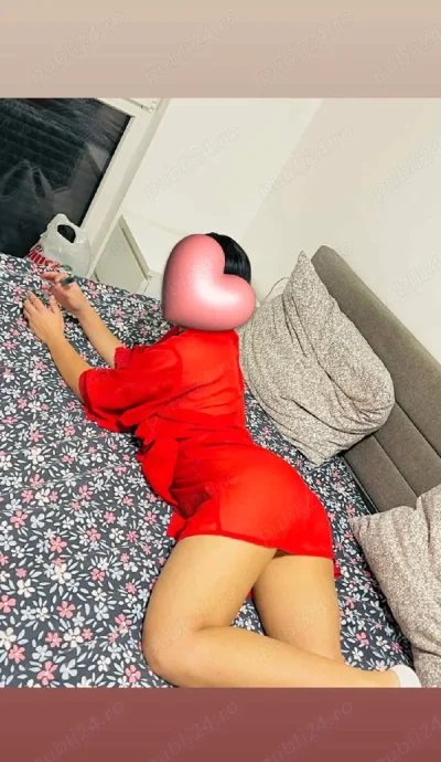 VIP playgirl (fac si deplasare!) si Web video