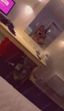 Buna aici cuplu o fata trans - imagine 4