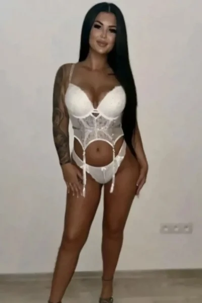 Bună, domnilor! Numele meu este Emma.Fără graba te aștept la mine!