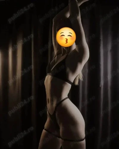 Fac doar deplasări skinny am și colega