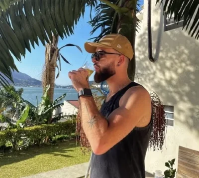 Doar pentru persoane interesate