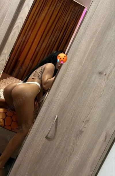 Rebeca Deplasări Party