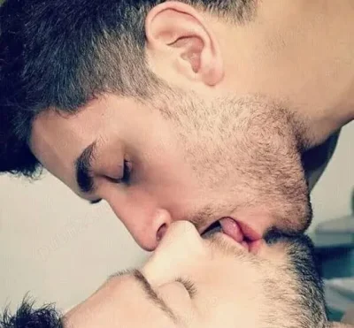 Gay vizita doar 2 zile aici