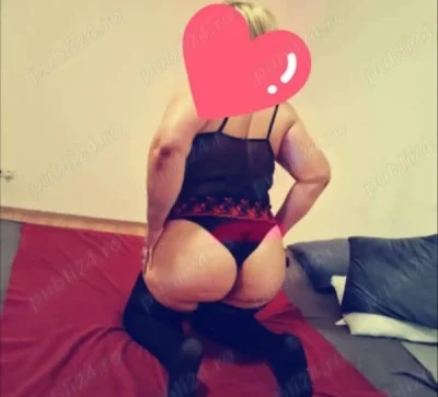 ARADULUI Matura Draguta Blonda ochii albaștri