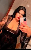 Bruneta cu forme - imagine 3