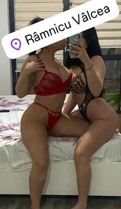 Doua porniste! Show lesby! Lux 100%reale