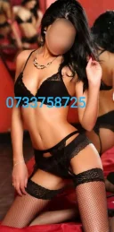 Denisa bruneta senzuală - imagine 4