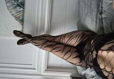 Bună ma numesc Carla