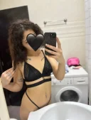 Denisa! 20 de ani! Fac și deplasări! - imagine 2