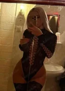 Bună sunt Tina nu Folosesc WhatsApp De aia pun mai multe poze ca să vadă că sunt eu - imagine 6