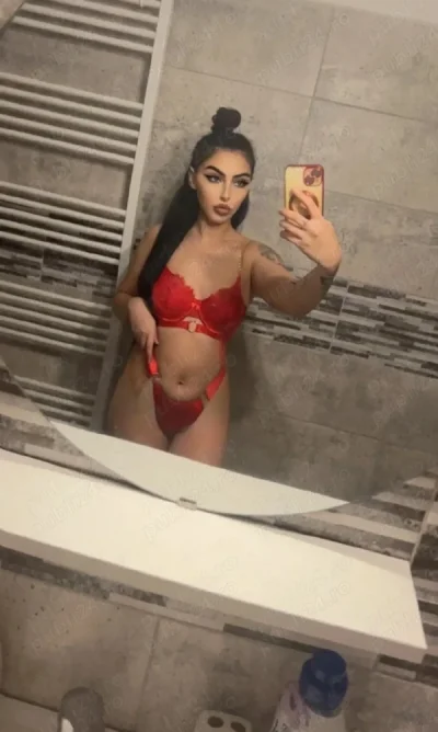 O femeie dezinhibată si iubitoare