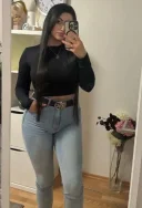 Bruneta focoasa - imagine 1