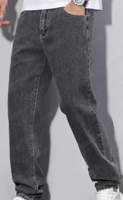 Băiat Tânăr și Deschis