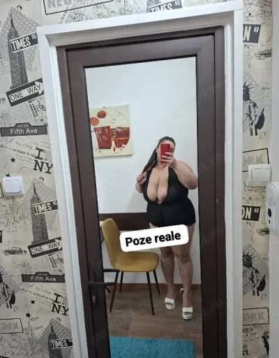 Jucăușă grăsuță fac si party servicii totale