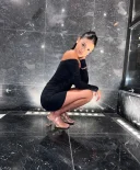 Acum in oraș o fată tânără poze reale si recente - imagine 2