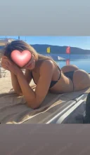 Anne aici pentru voi, singură în locație - imagine 1